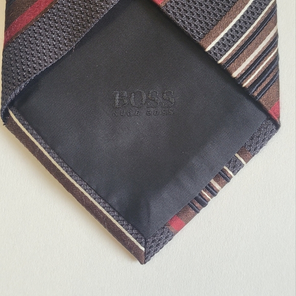 Elegant Hugo Boss Tie. Made in Italy. Mint condition - Picture 4 of 7